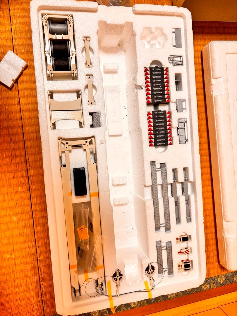 TEREX AC 1000 クレーン模型 1/50スケール