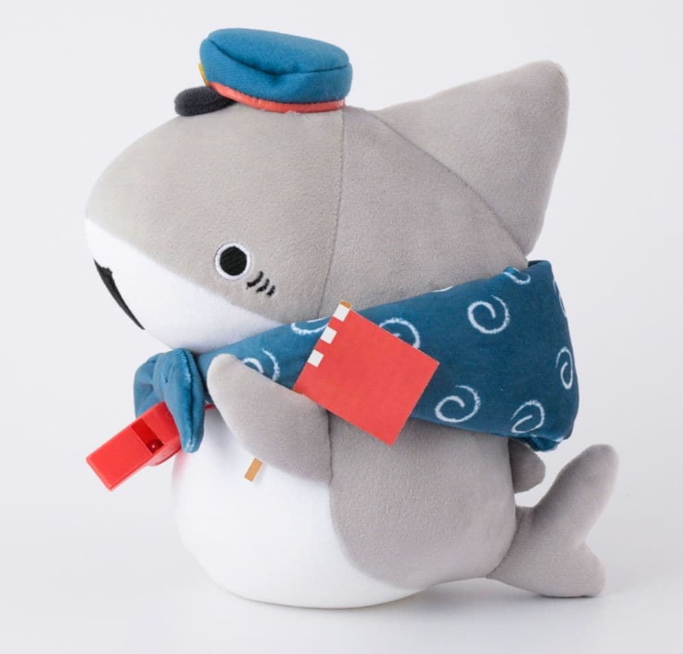 おでかけ子ザメ むにゅぐるみ特大 駅長風 新品