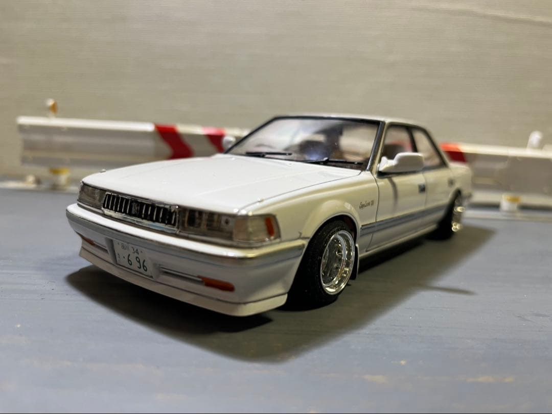 クレスタ　プラモデル　完成品