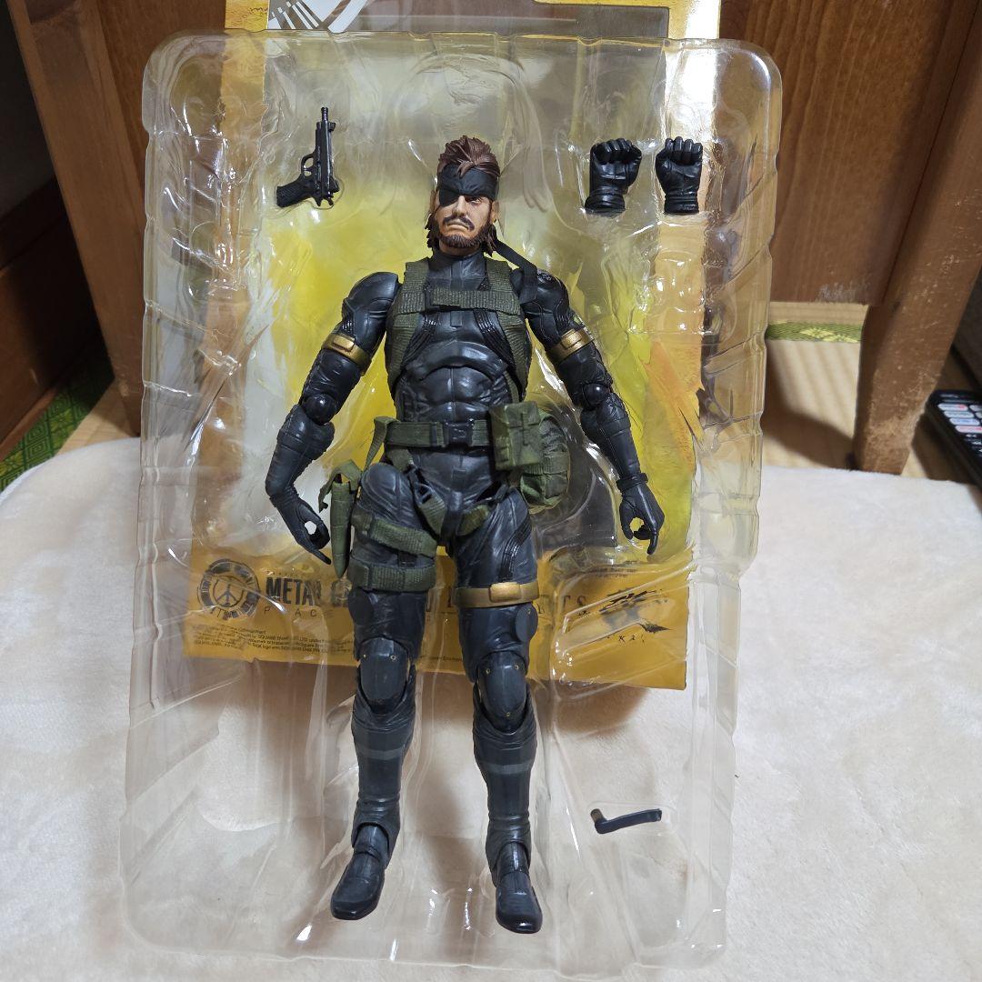 メタルギア SOLID PLAY ARTS KAI PEACE