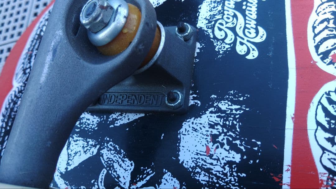 ロイアルハワイアンプールサービス　スケートボード コンプリート