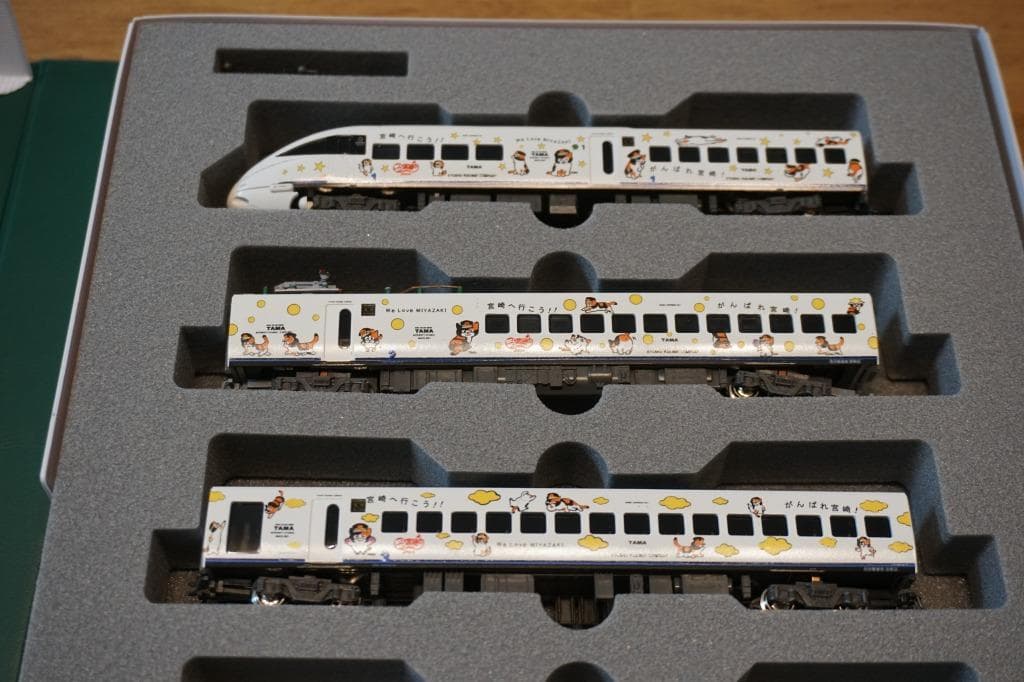 ＫＡＴＯ　885系 「たま（宮崎応援）」ラッピング仕様 ＳＭ-8編成 6両