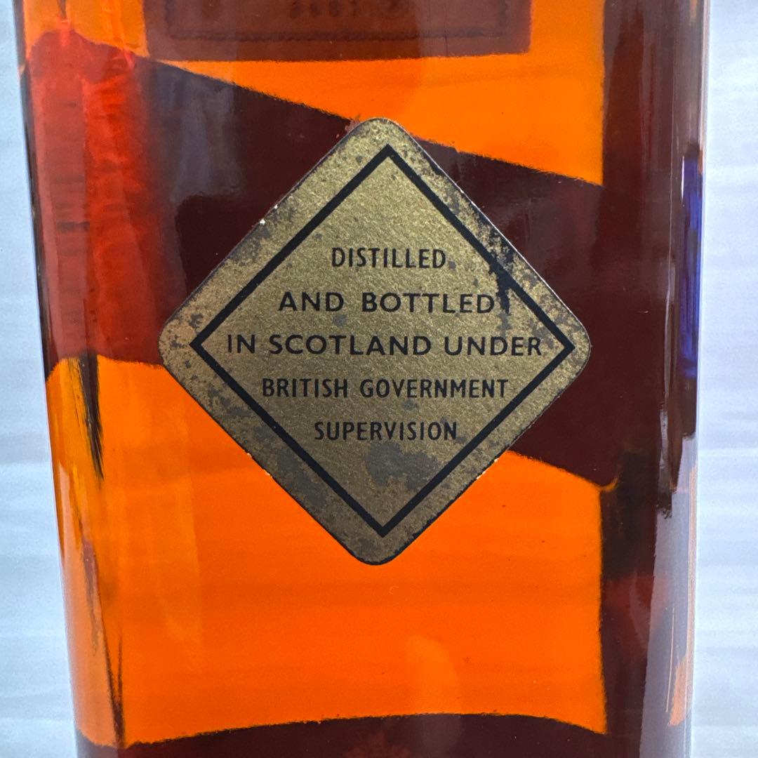 希少ジョニーウォーカー ブラックラベル エクストラスペシャル 金キャップ　白紋章