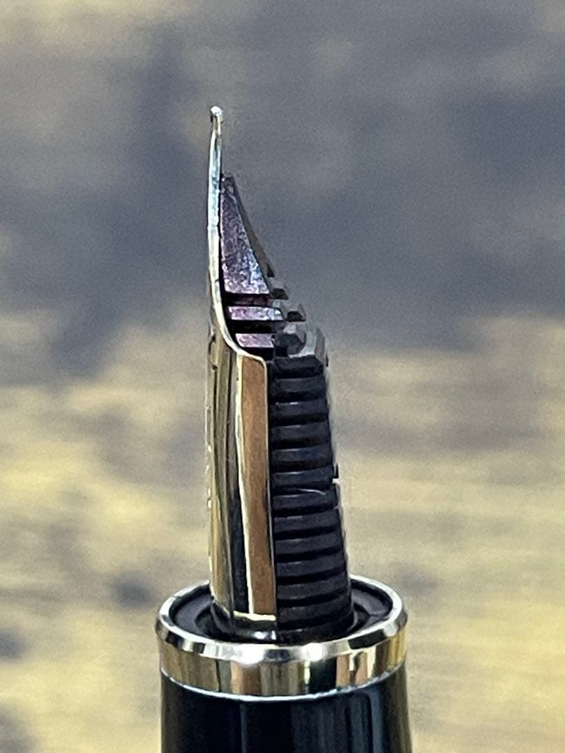 旧型ニブ　ホワイトゴールド　F プロフィット 21 セーラー　万年筆 21k