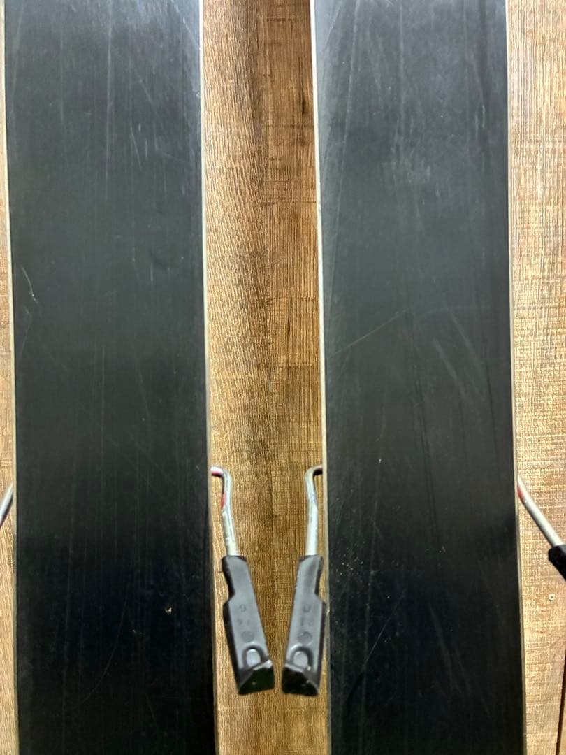 ロ*ン様 ATOMIC PUNX スキー板 140cm