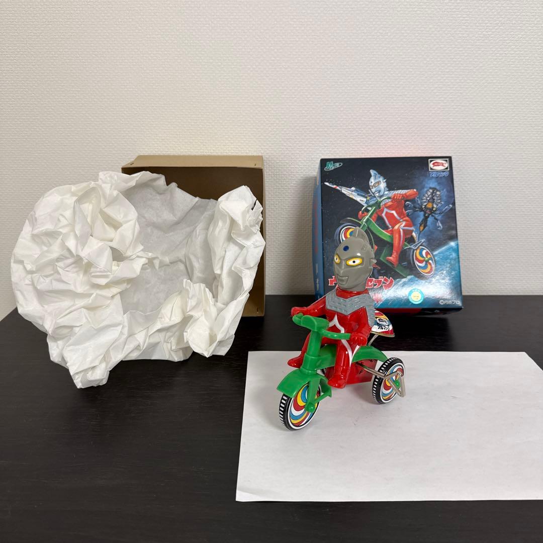 ⭐*)様 m1号　ウルトラセブン　三輪車