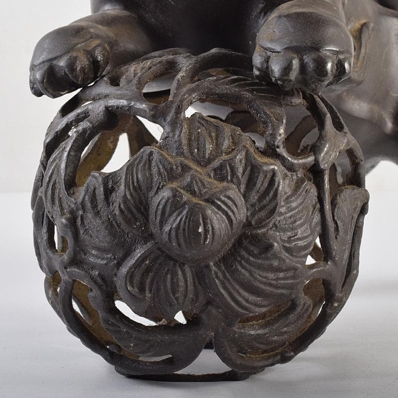 中国　古銅宣徳銅　玉乗り獅子　置物　重さ約5.28㎏　G　R7655B