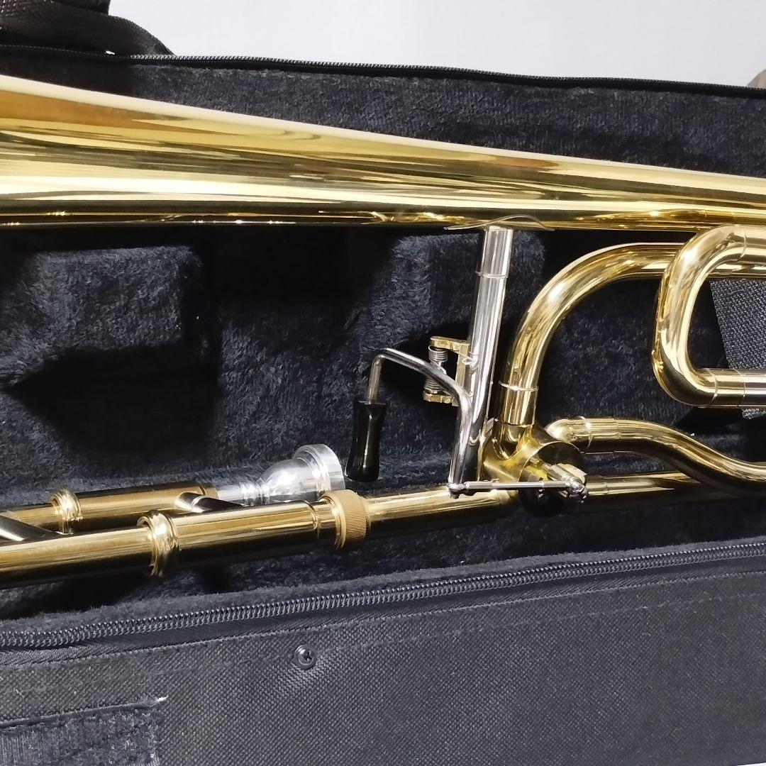 Soleil テナーバストロンボーン マウスピース、ケース付き 初心者　吹奏楽