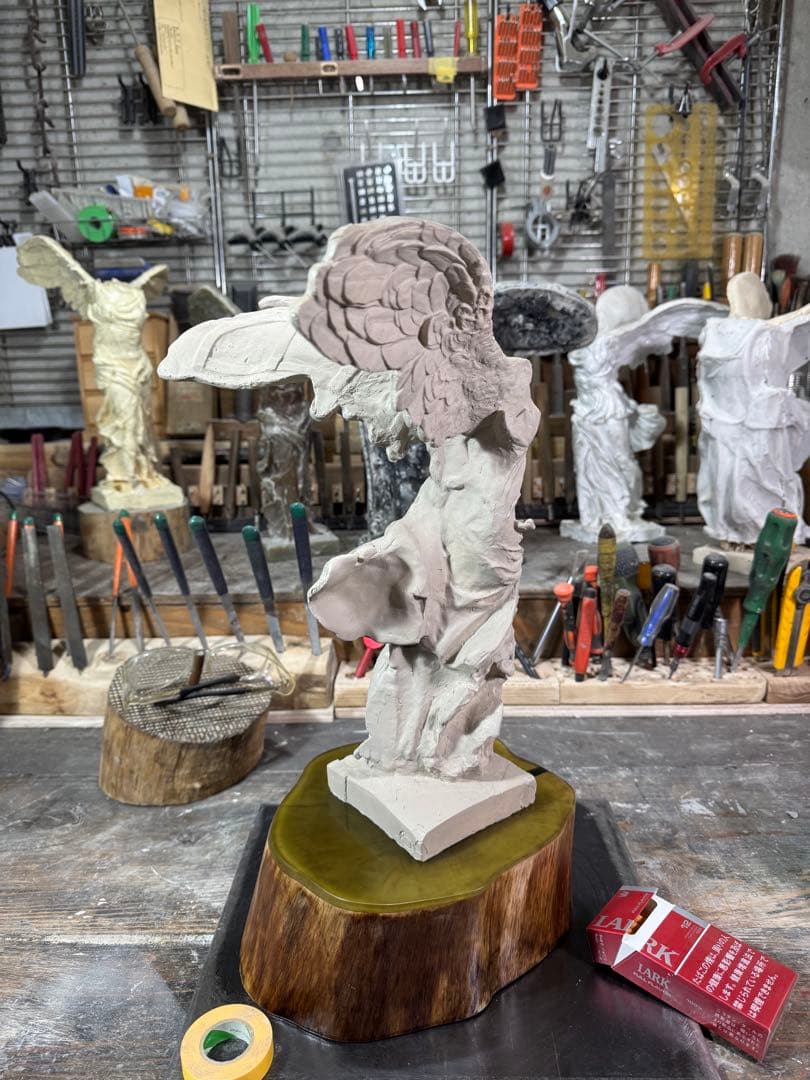 勝利の女神像 サモトラケのニケ 型製作 仕上げ塗装済み完成品 専用台座付き