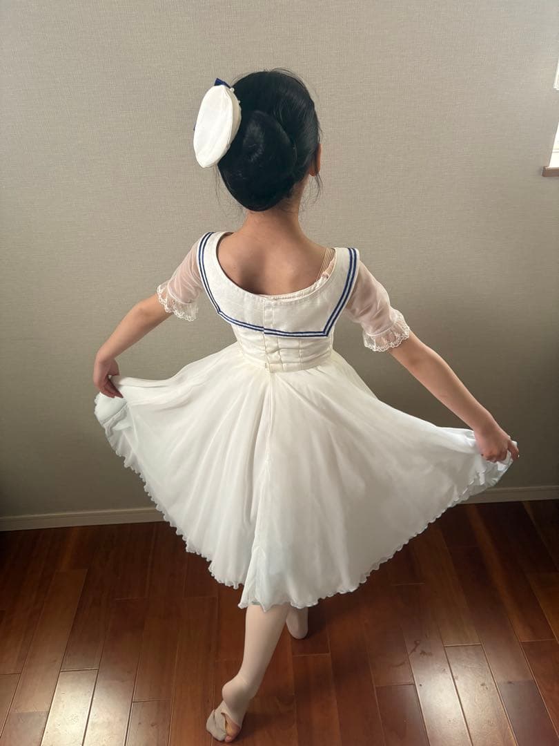 バレエ衣装　卒業舞踏会　130-140（細身）