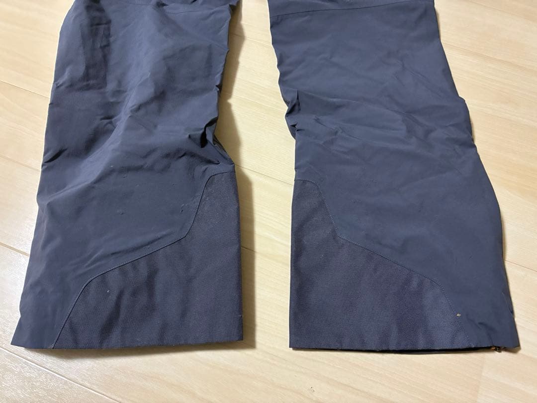 ピークパフォーマンス　レディースパンツ【スキー•スノーボード】