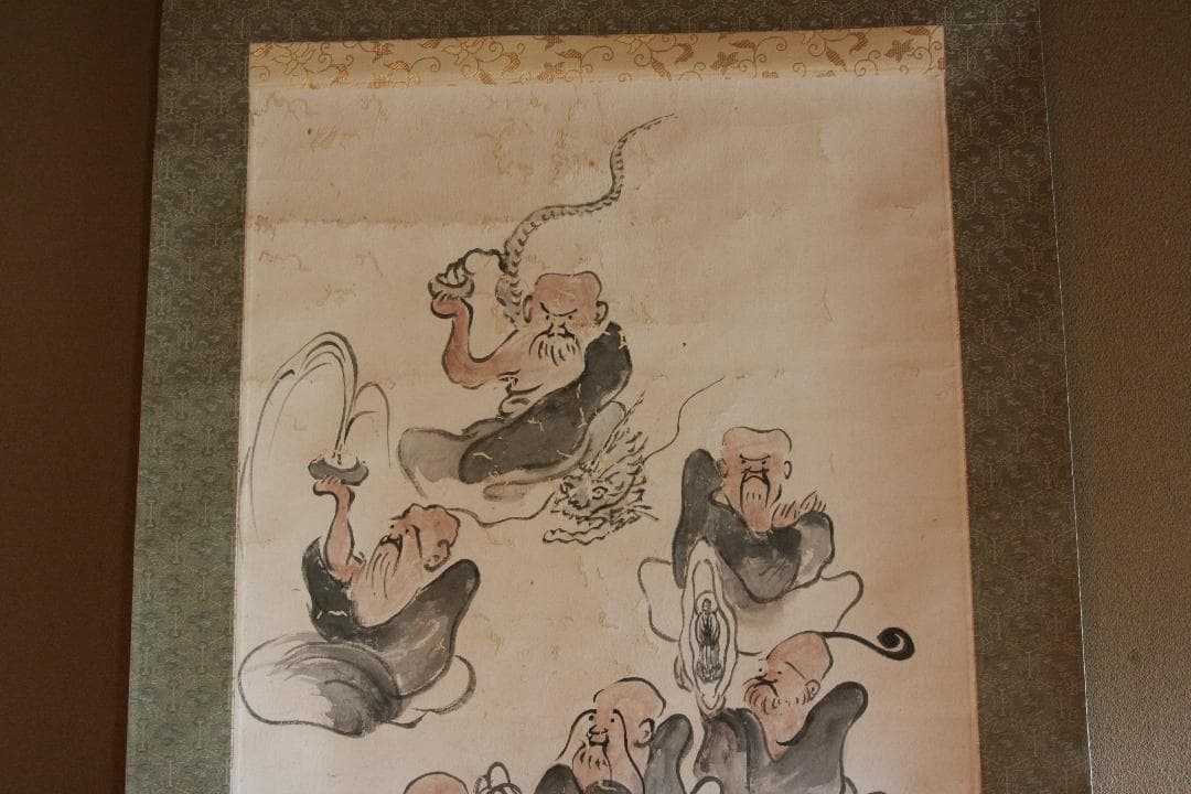 十六羅漢の図　在銘あり　箱無しは2000円お値引き