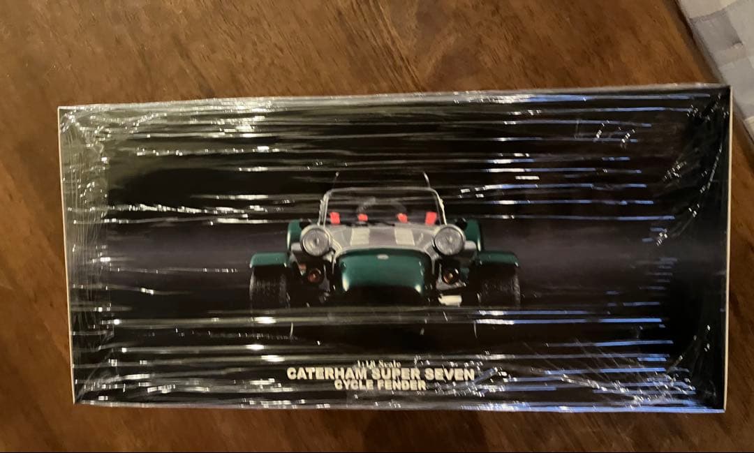 京商 1/18CATERHAM SUPER SEVEN CYCLE FENDER