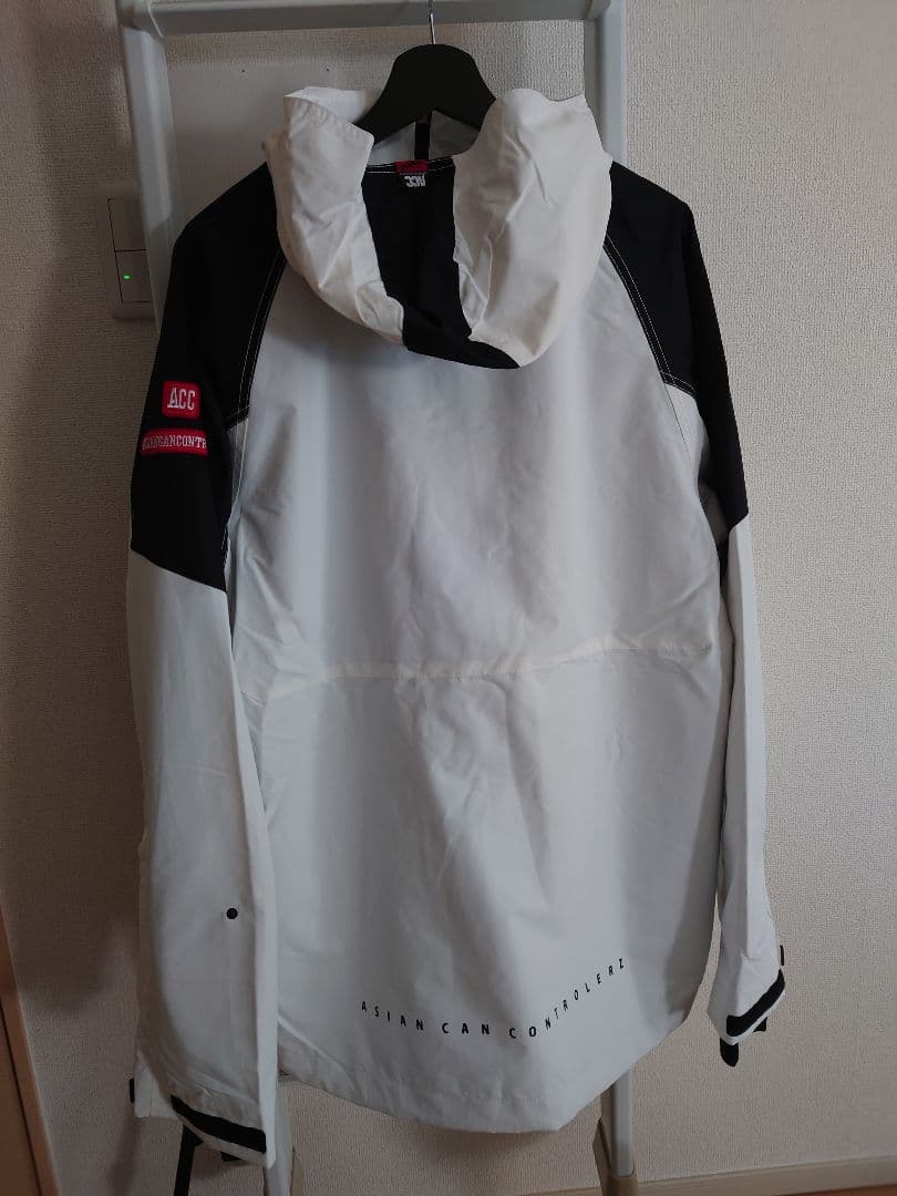 新品未使用 ACC ジャケット Sサイズ ユニセックス スノーボードウェア