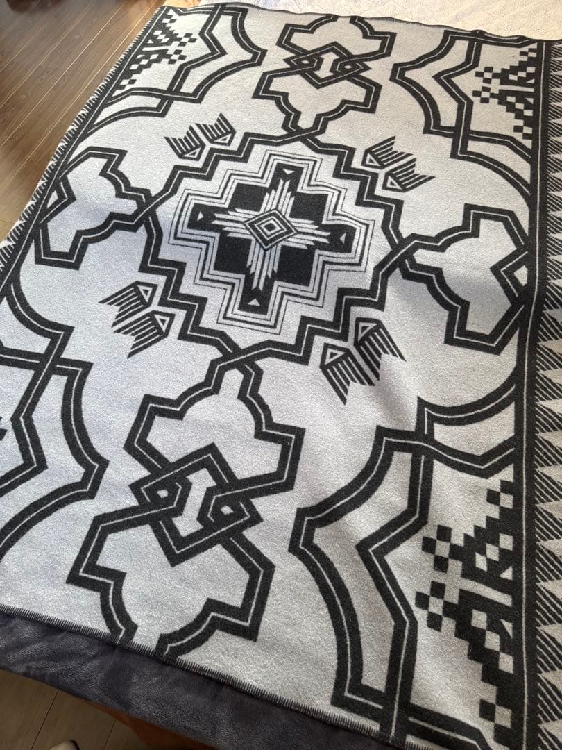 OLD MOUNTAIN koti BOTANIZE　KAKEMONO冬