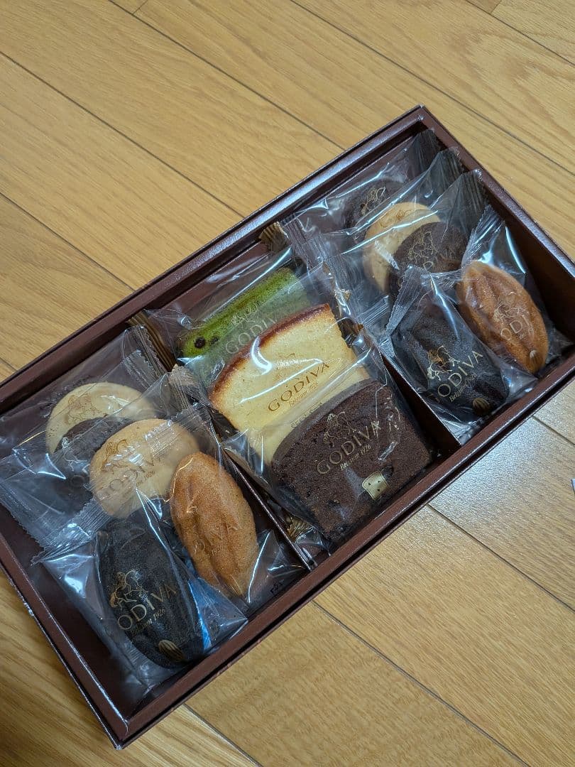 早い者勝ちセール　¥13000相当→¥ 8400 お菓子まとめ売り　激安　H