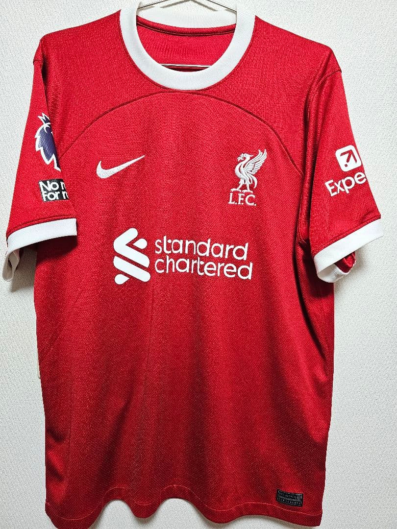 ヌニェス ユニフォーム リバプール リヴァプール