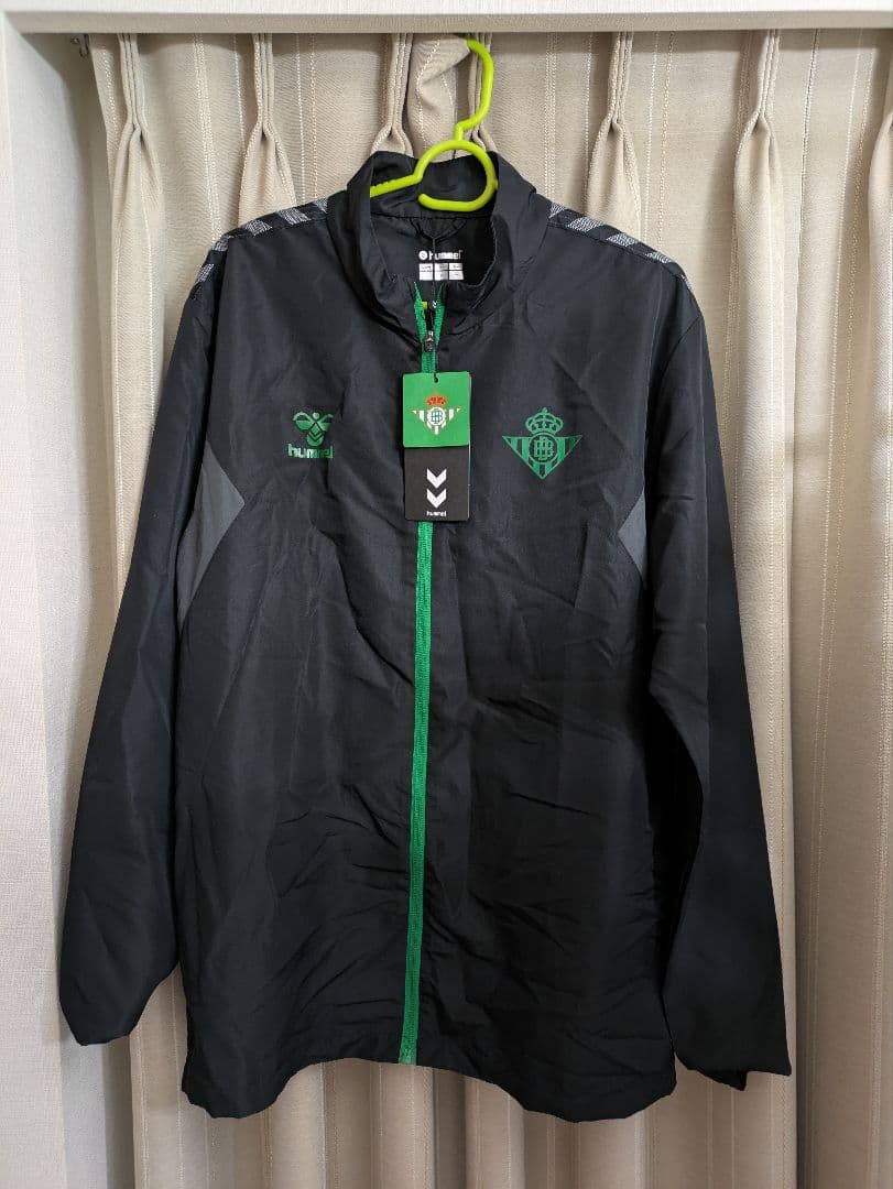 レアル・ベティス　 23/24シーズン プレマッチジャケット