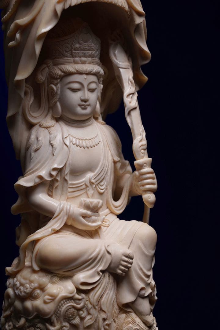 天然マンモス牙精巧な手作り彫刻文殊菩薩 置物
