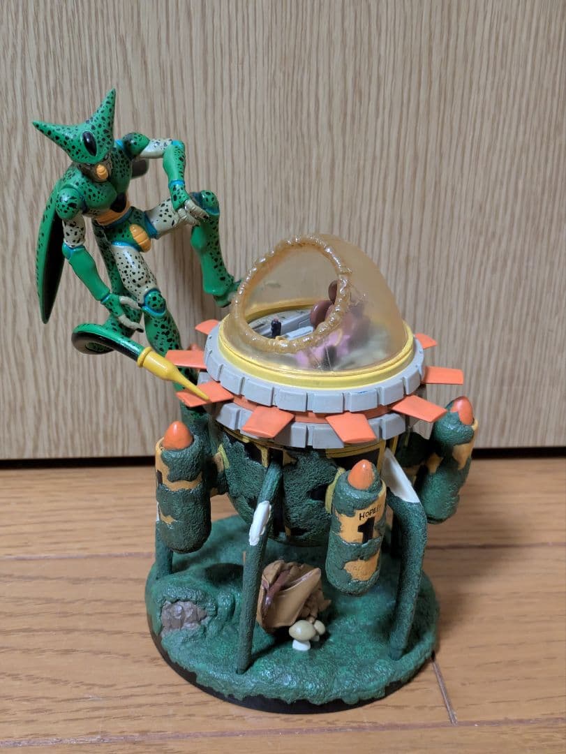 ドラゴンボール　ミュージアムコレクション　セル　タイムマシン　フィギュア