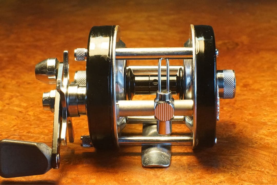 ABU アンバサダー 5500C メンテ済 フレーム修正済