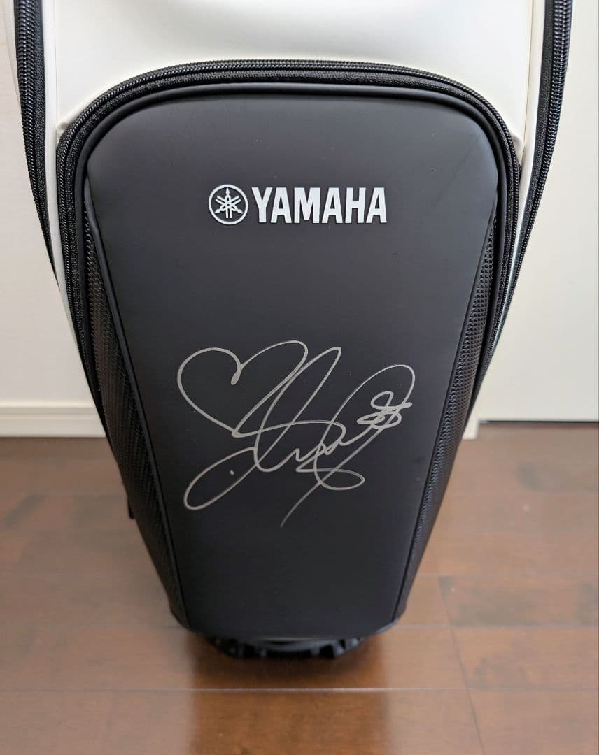 YAMAHA ヤマハ キャディバッグ9.5型Y25CBP 有村智恵プロサイン入り
