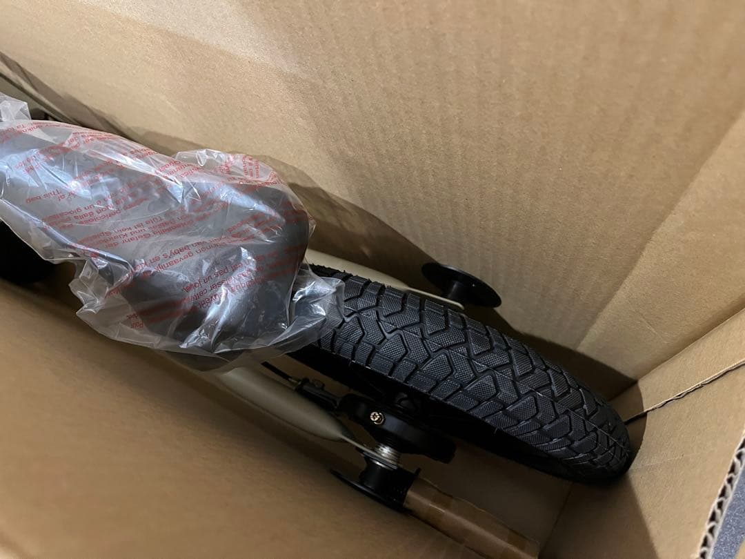 Sparkyスパーキー　キックバイク サンドベージュ