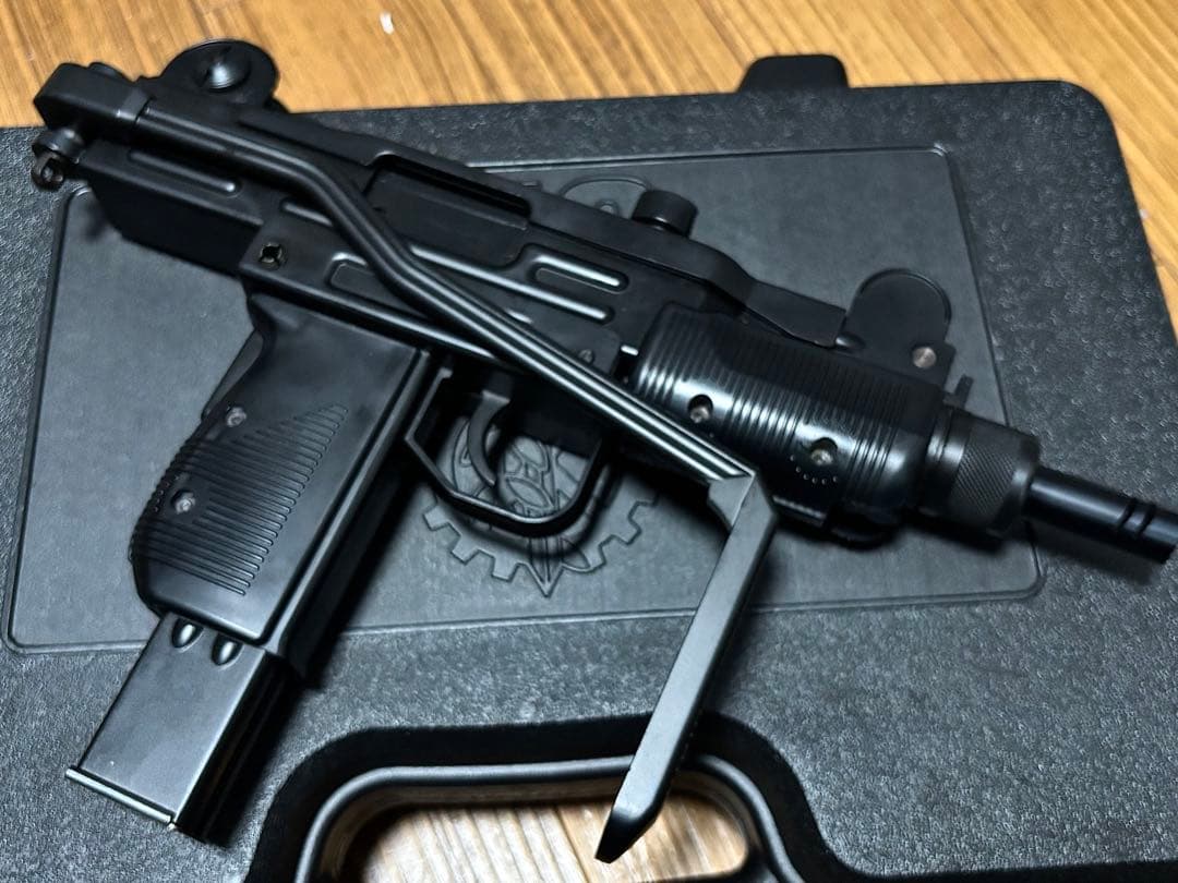 ト*コ様 wa mini uzi ガスブローバック　マガジン3個付き