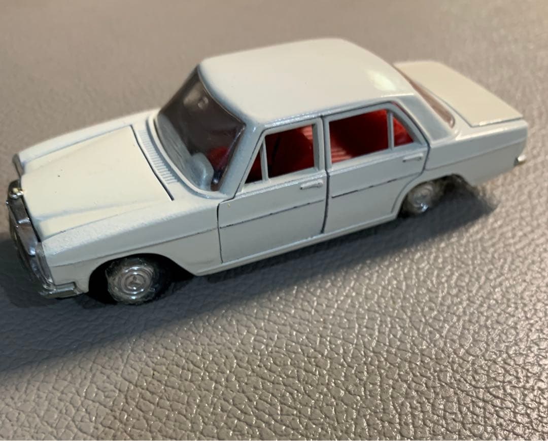 ヴィンテージ　Sablon（サブロン）ベルギー製のメルセデス・ベンツ MB200