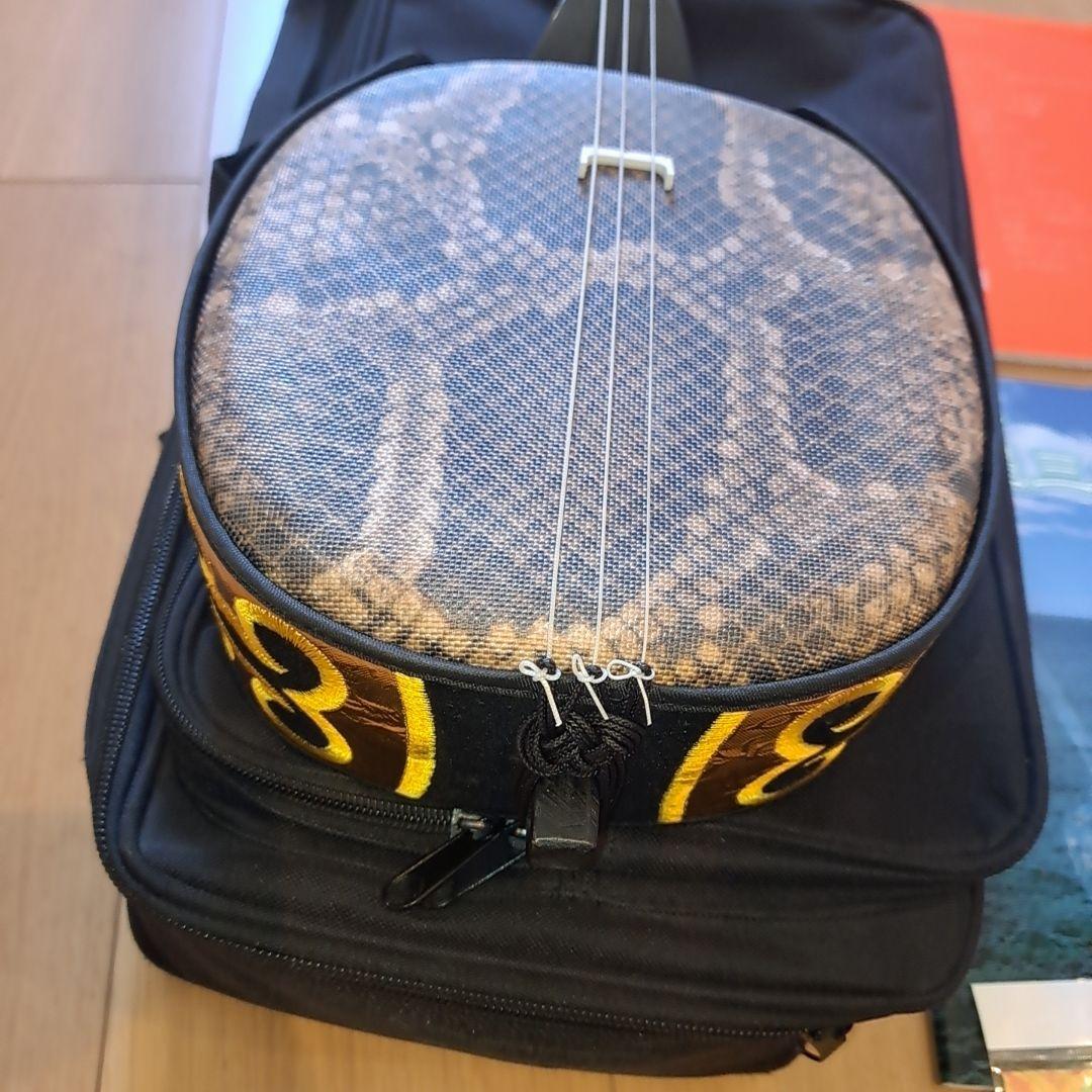 【美品】三線 沖縄 教本 付属品 初心者 人工皮 蛇革 蛇皮 和楽器