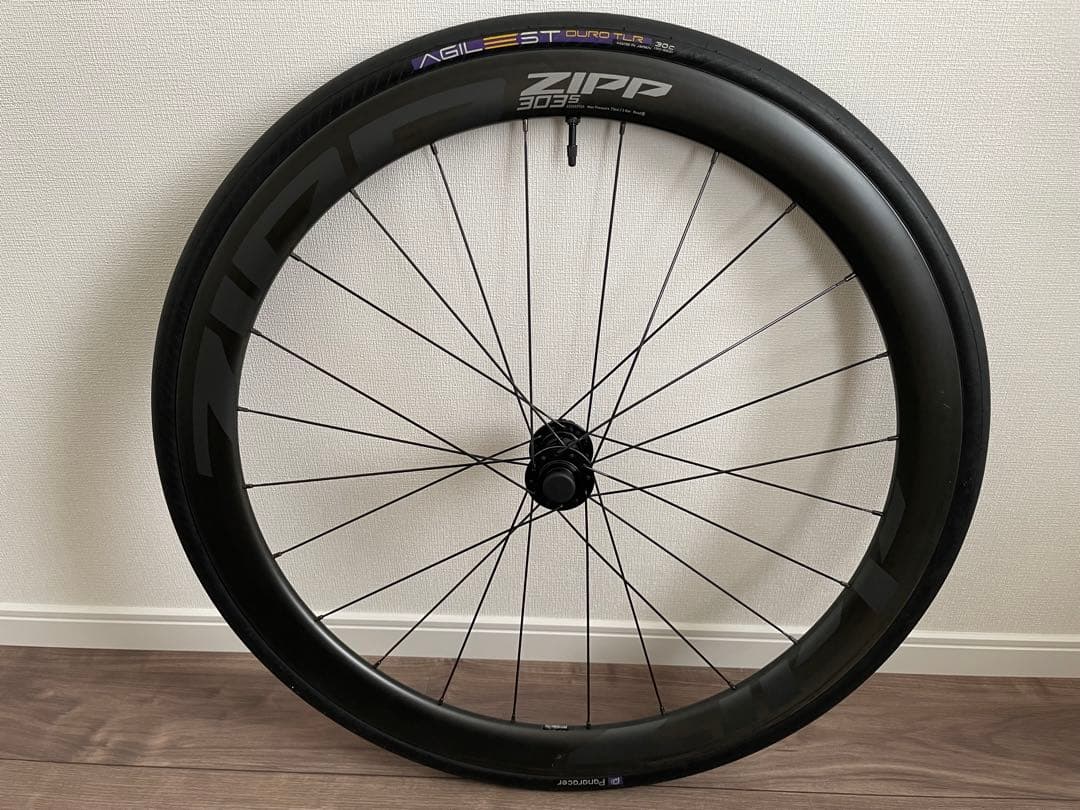 ZIPP 303S DISCカーボンホイールカンパフリー　4分残タイヤ付