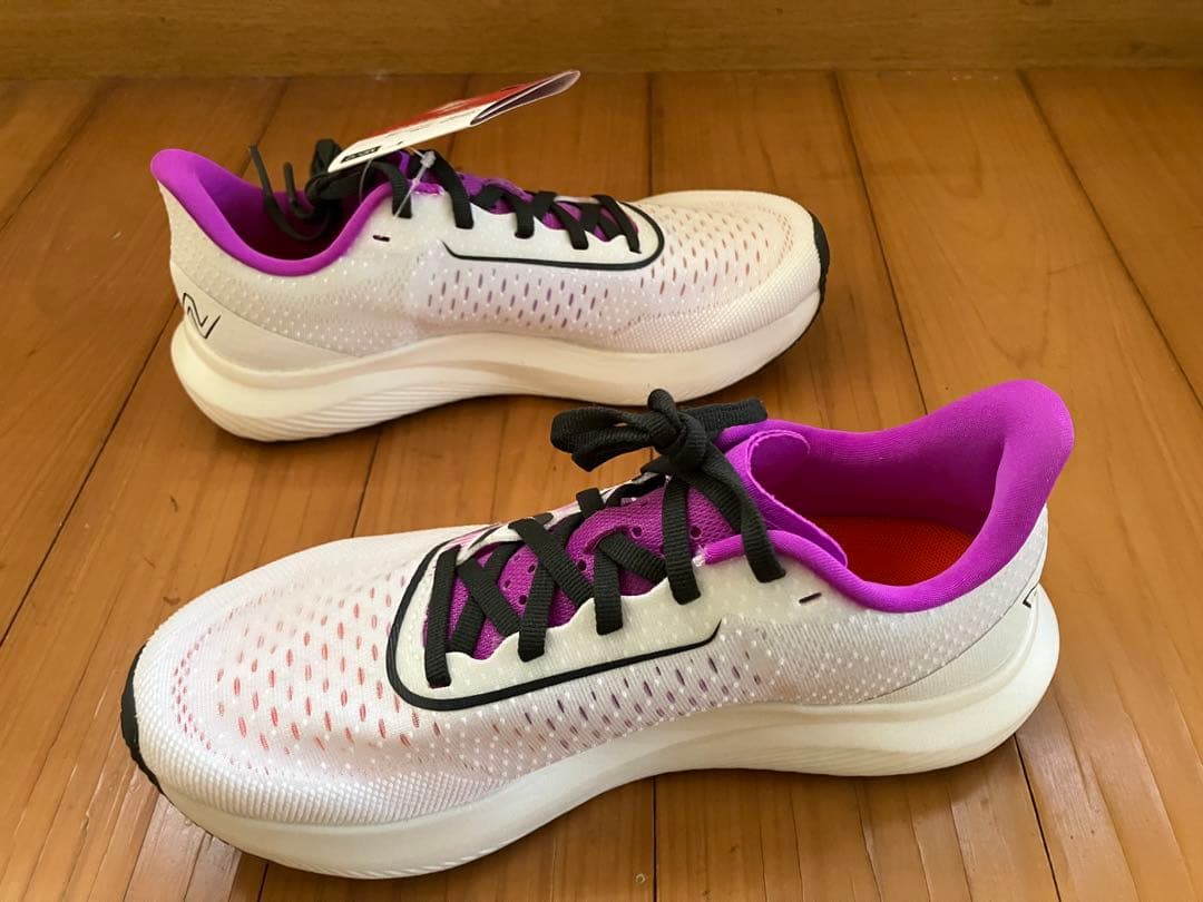 スパイク・シューズ New Balance FuelCell rebel 23.5 B