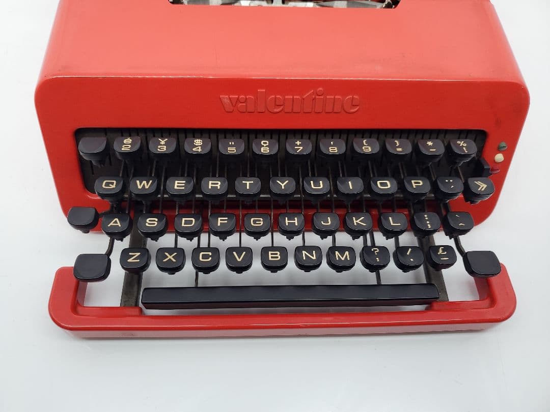 Olivetti Valentine オリベッティ タイプライター 赤バケツ