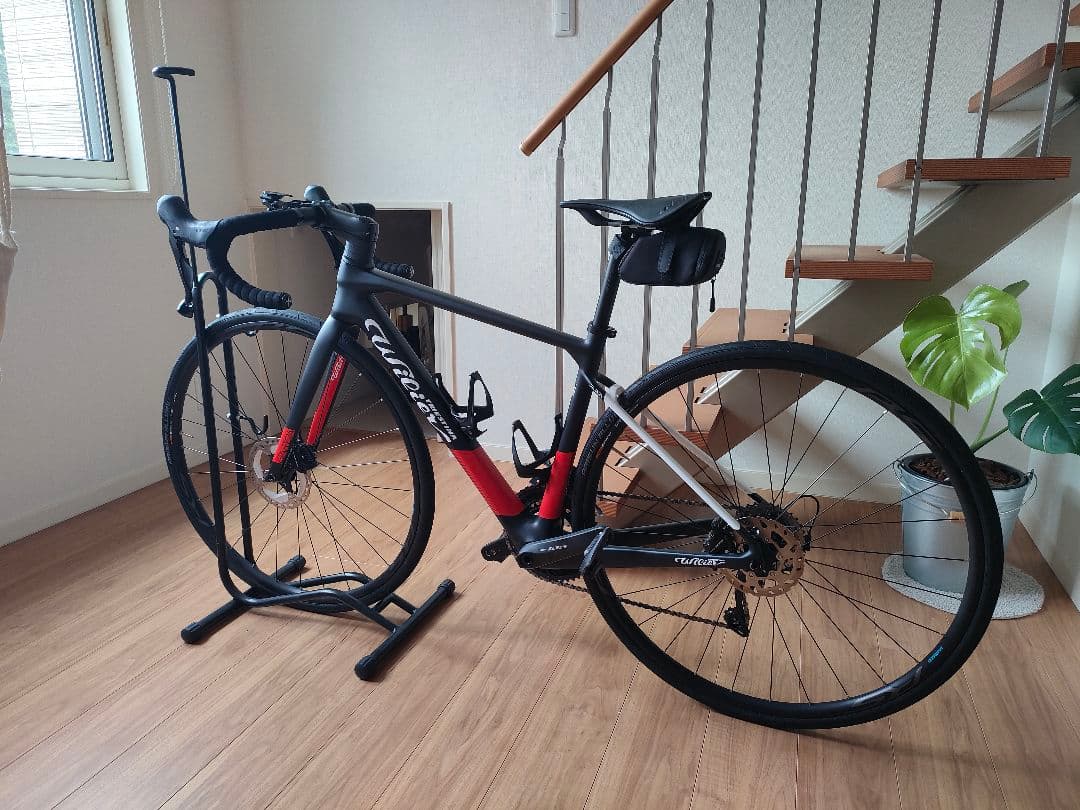 ウィリエール　ガルダdisc　完成車　ロードバイク　カーボンロード