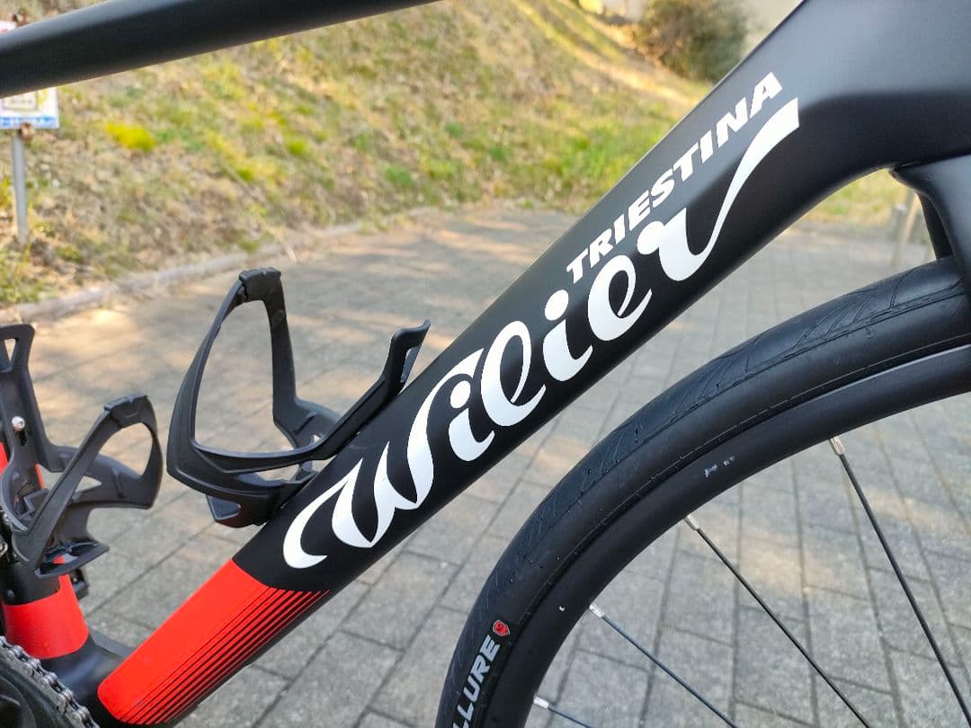 ウィリエール　ガルダdisc　完成車　ロードバイク　カーボンロード