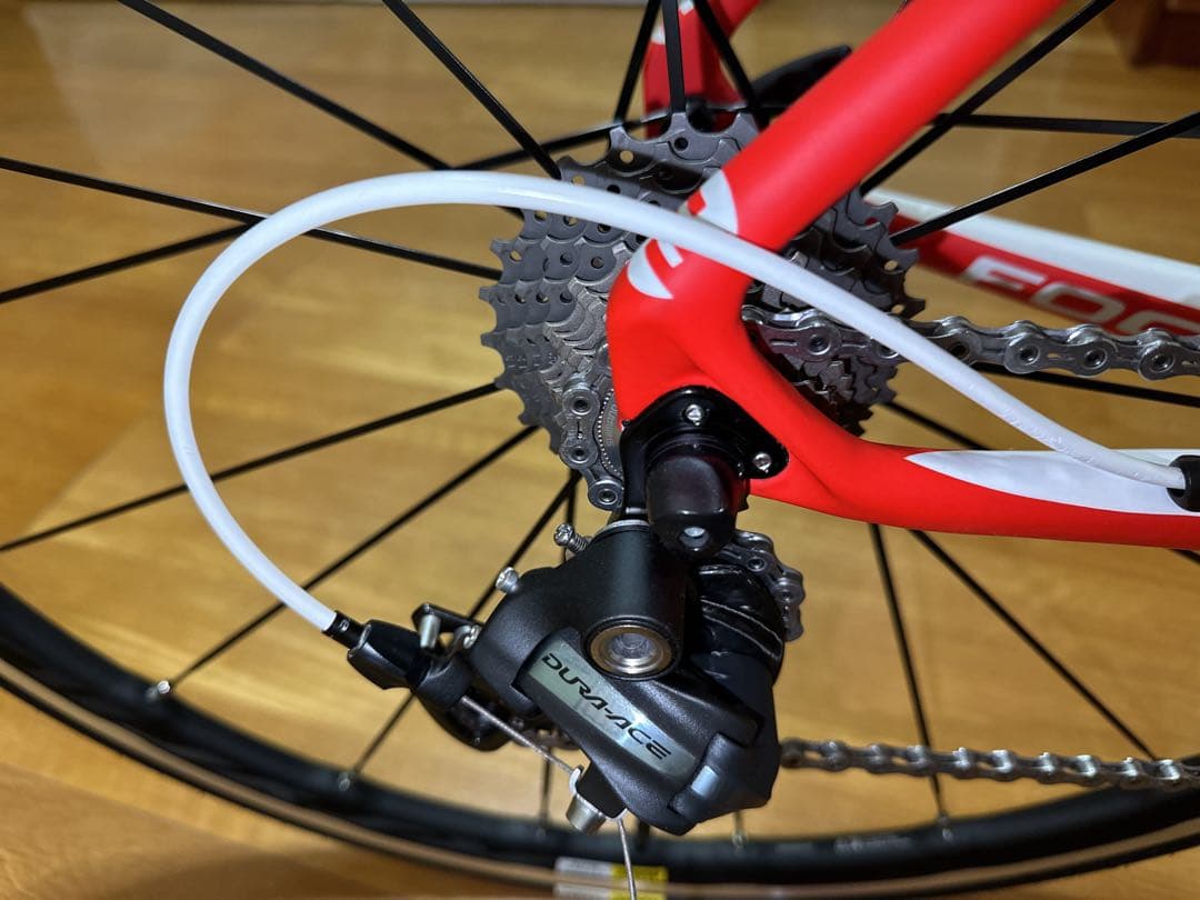 FOCUS Izalco Pro1.0 2回乗車、落車、傷なし