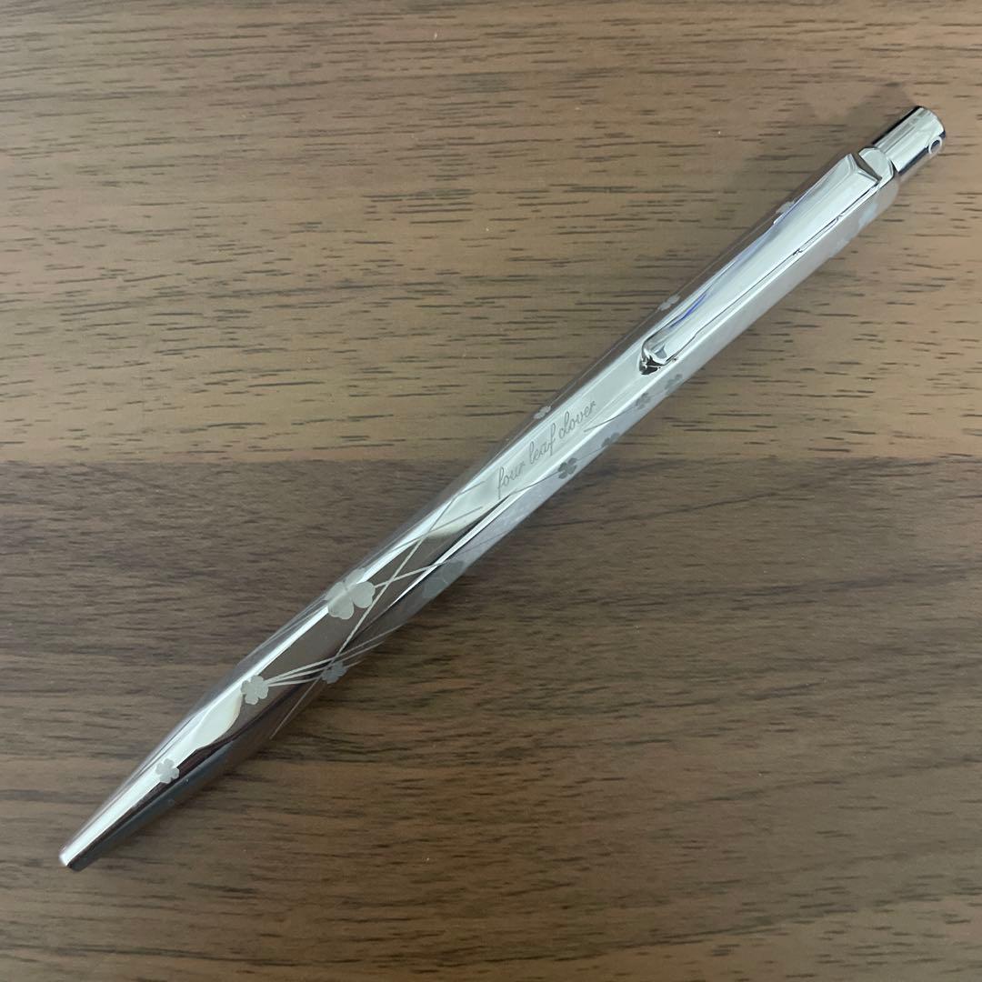 CARAN D'ACHE　カランダッシュ　エクリドール　ボール　四葉のクローバー