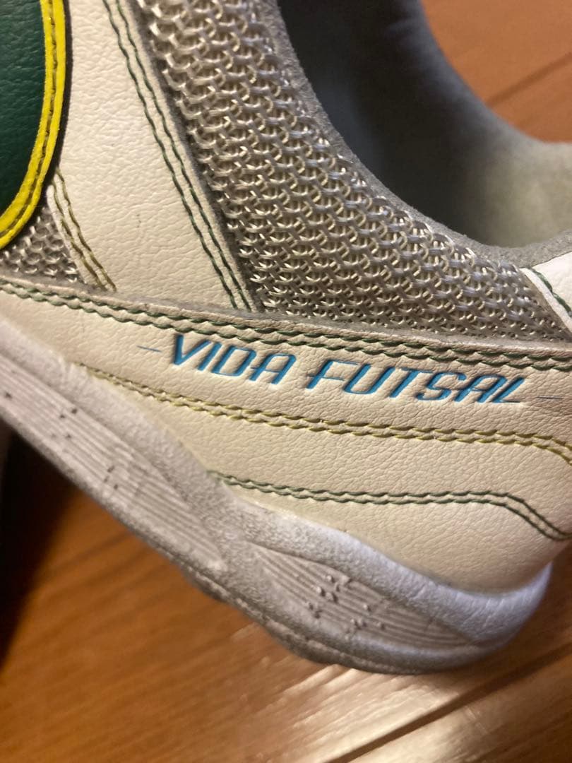 Desporte × RODA フットサルシューズ