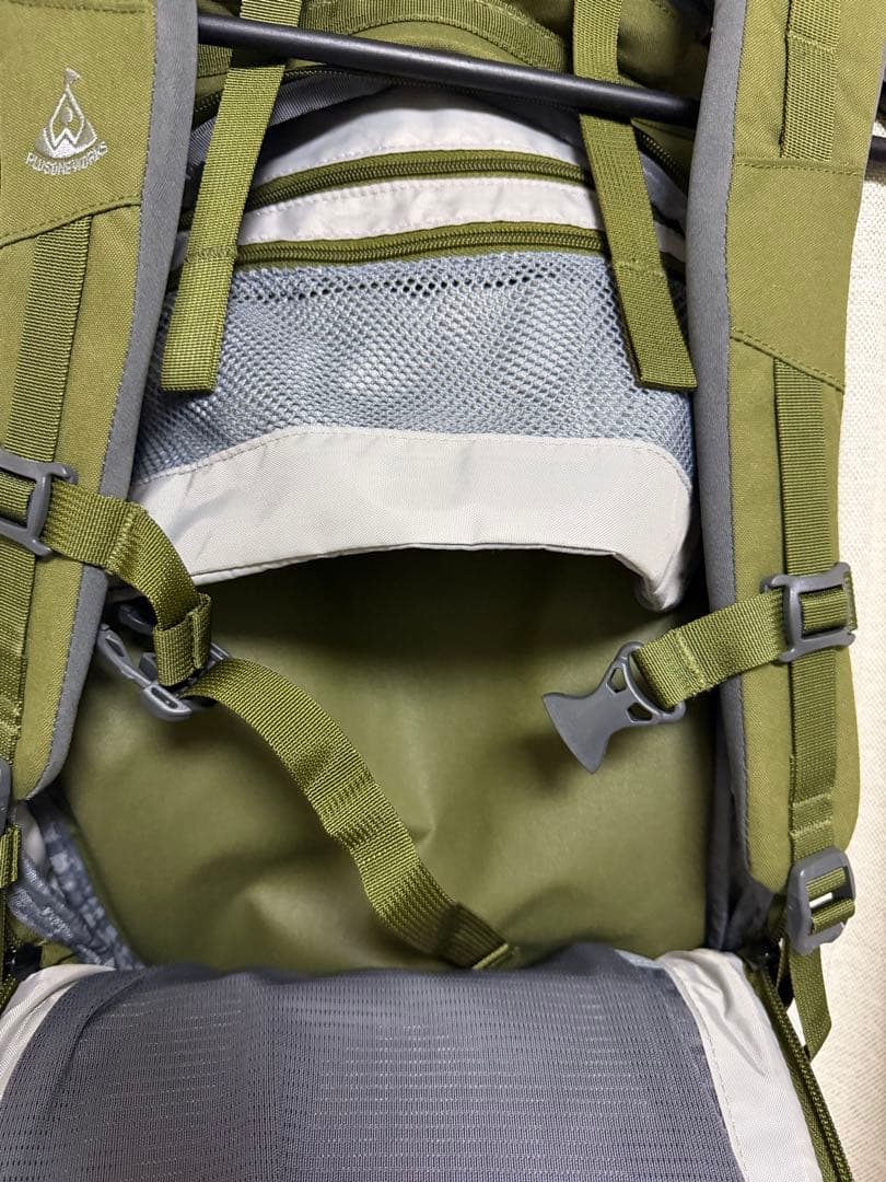 PLUS ONE WORKS マキリ25L makiri オリーブ プラスワン