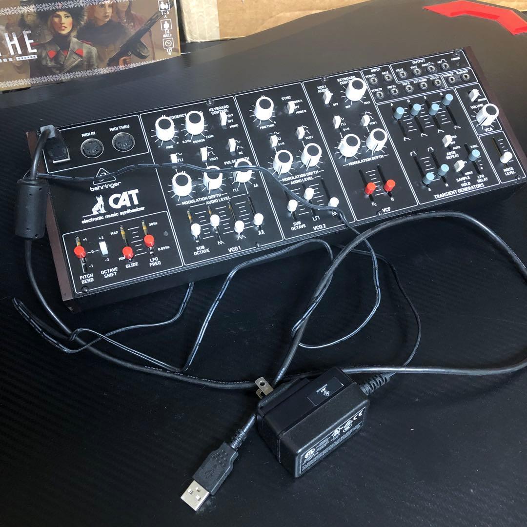Behringer CAT アナログシンセサイザー