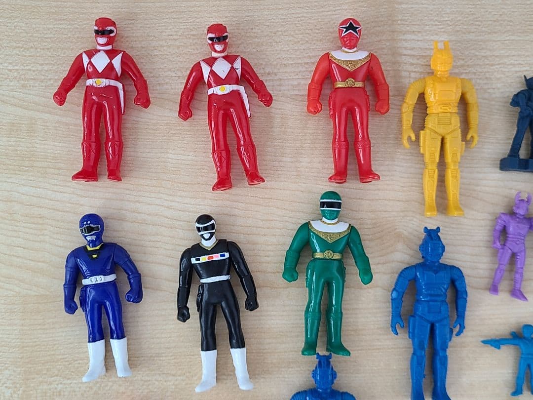 【中古】戦隊ヒーローフィギュア 47体セット 消しゴム ソフビ