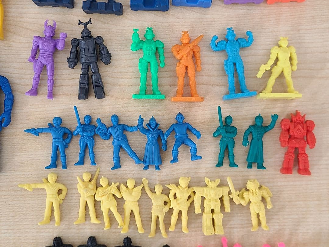 【中古】戦隊ヒーローフィギュア 47体セット 消しゴム ソフビ