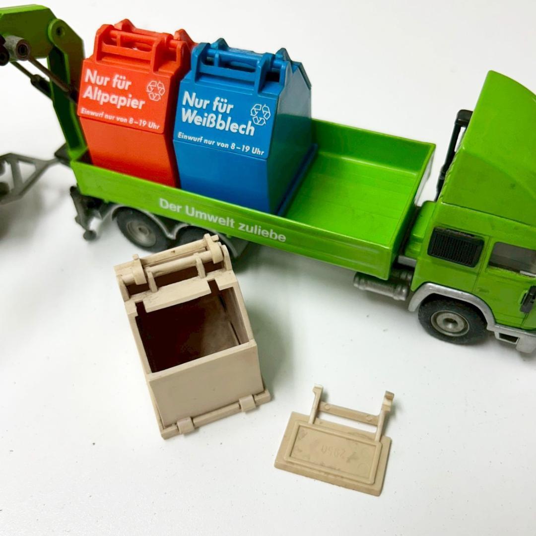 Siku（ジク）3813 イヴェコ ターボスター リサイクリングトレーラー