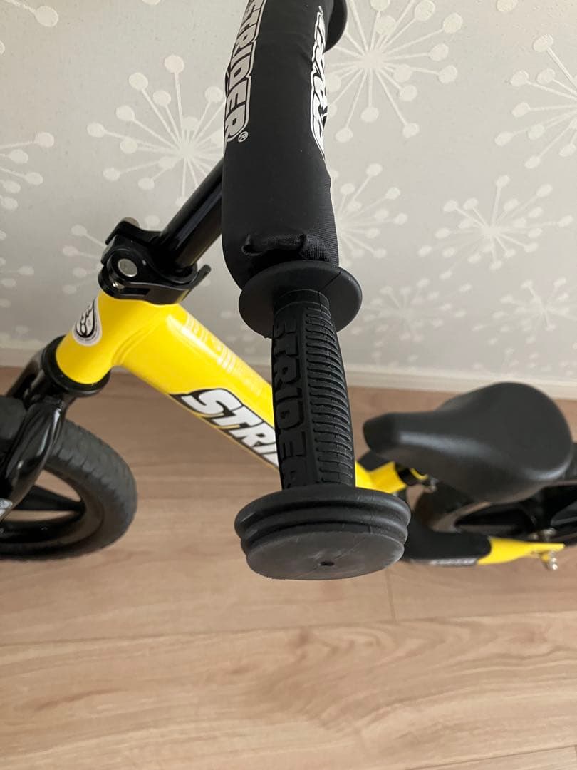 STRIDER ストライダー　バランスバイク 12インチ イエロー