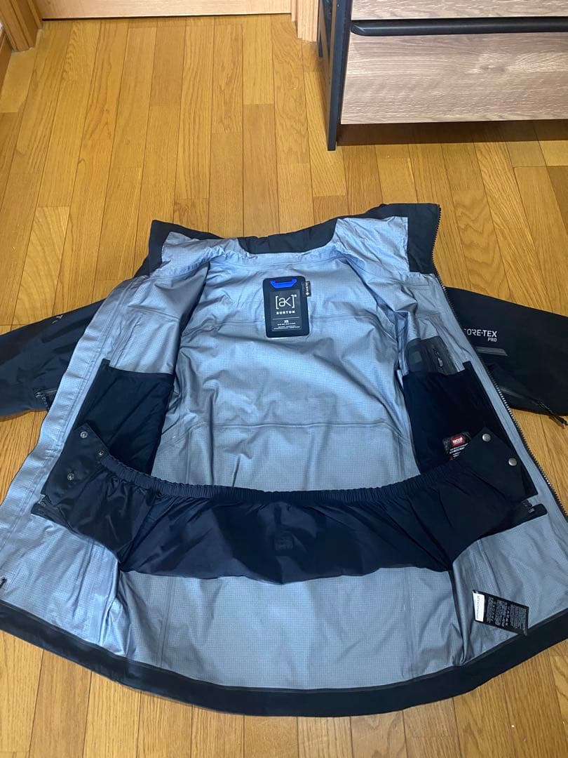 BURTON [ak] 3L GORE-TEX PRO Jacket ブラック
