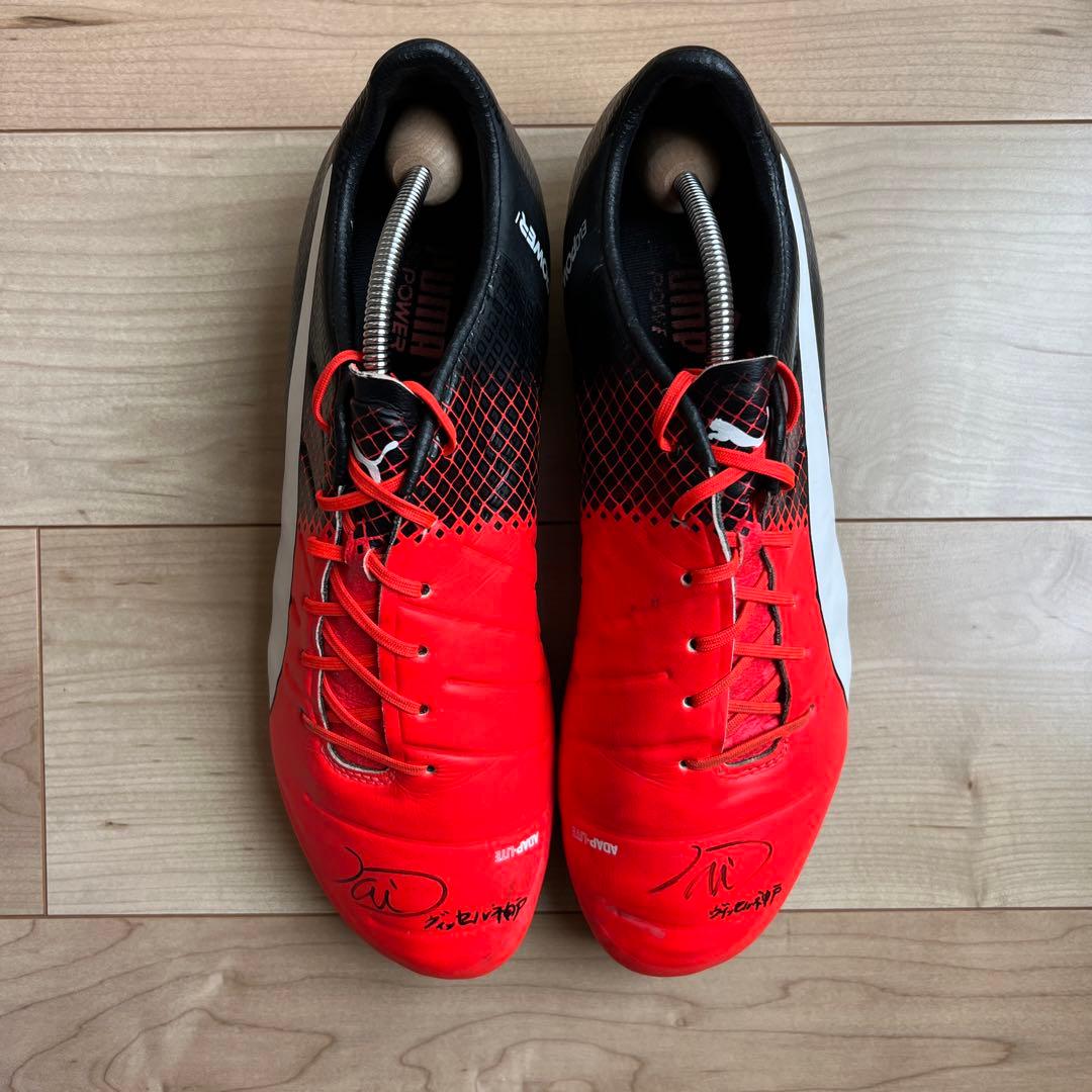 前川黛也選手　サイン入りシューズ　実使用品