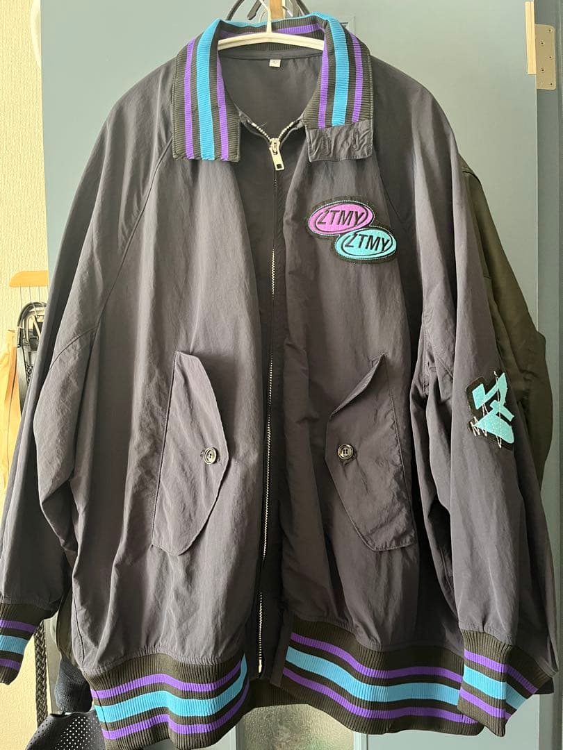 ずとまよ　テクノプア　バーシティージャケット　L