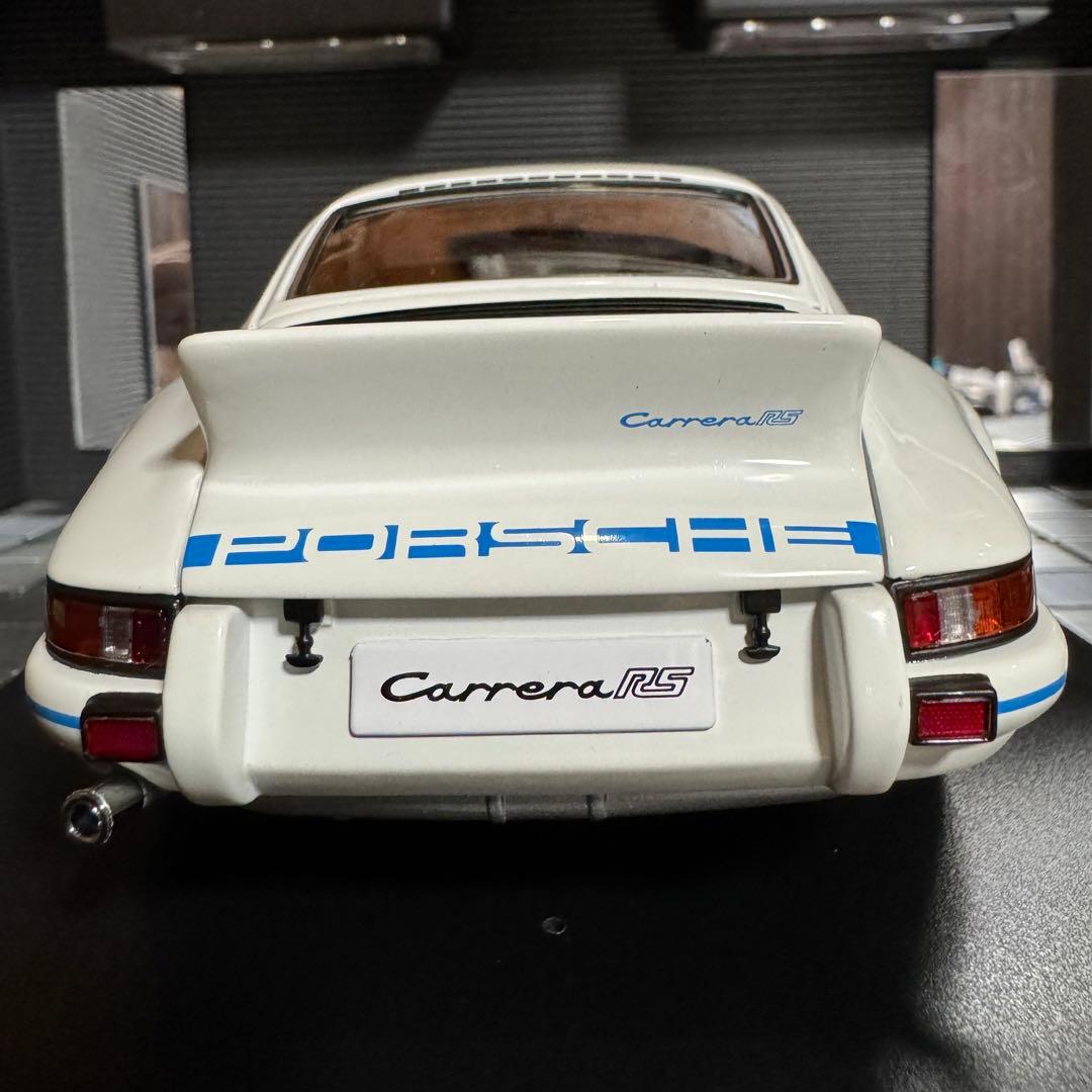 絶版未展示品オートアート1/18ポルシェ911 カレラ RS 2.7 1973