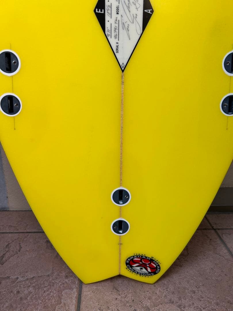 s*y様 HIC エリックアラカワシェイプ エレメント 5'11\" トライフィン