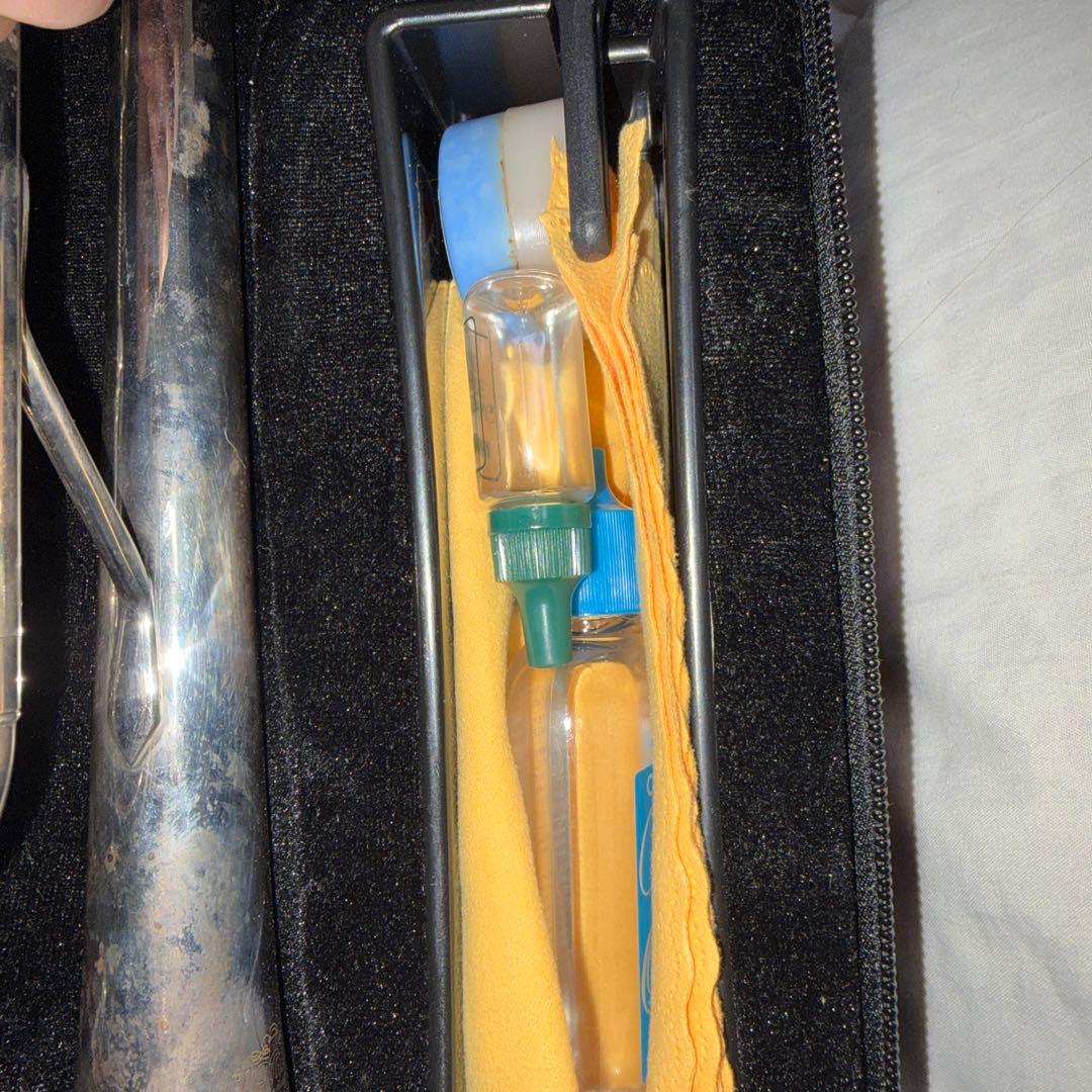 トランペット本体 3バルブ 付属品あり